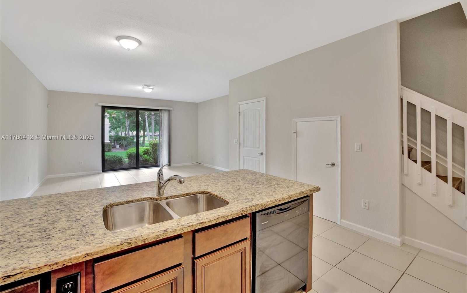 Small Image of 4208 NORTH DIXIE HWY #23, Oakland Park Number 19