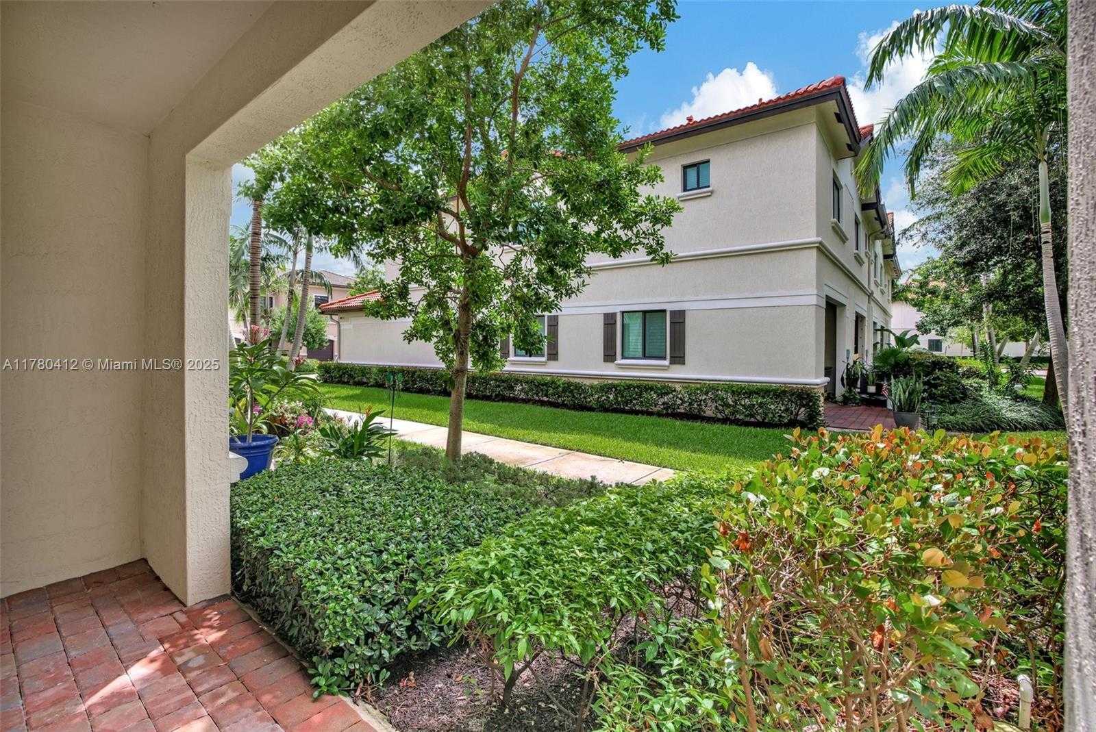 Small Image of 4208 NORTH DIXIE HWY #23, Oakland Park Number 22