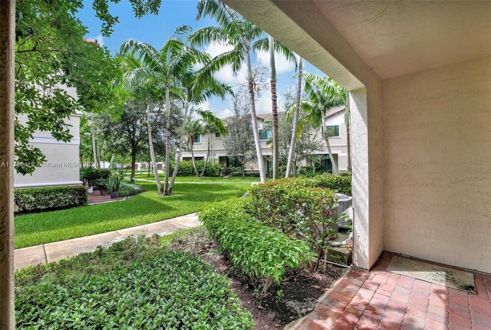 Small Image of 4208 NORTH DIXIE HWY #23, Oakland Park Number 24