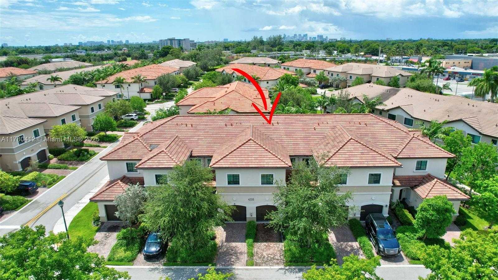 Small Image of 4208 NORTH DIXIE HWY #23, Oakland Park Number 3