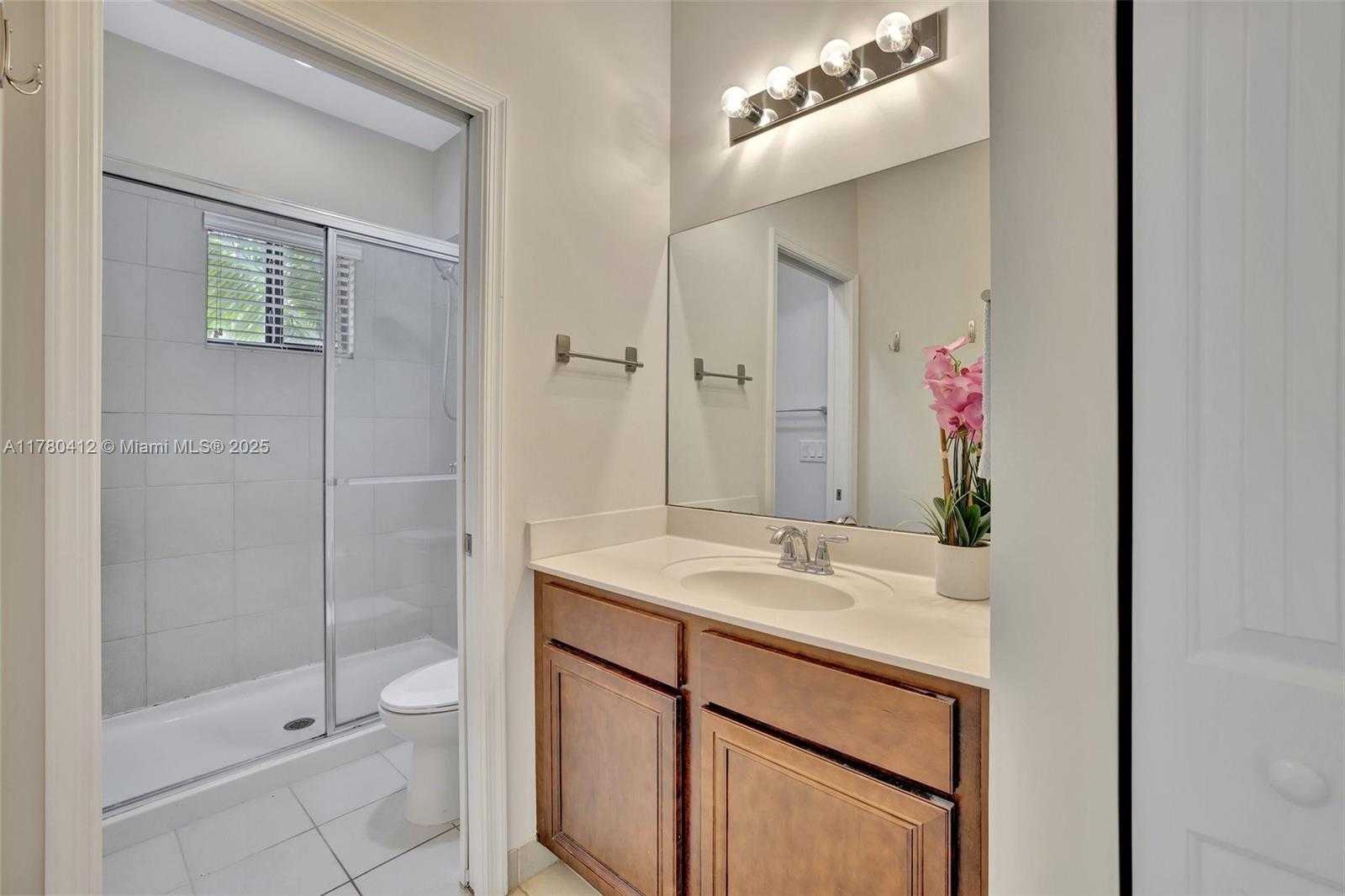 Small Image of 4208 NORTH DIXIE HWY #23, Oakland Park Number 30