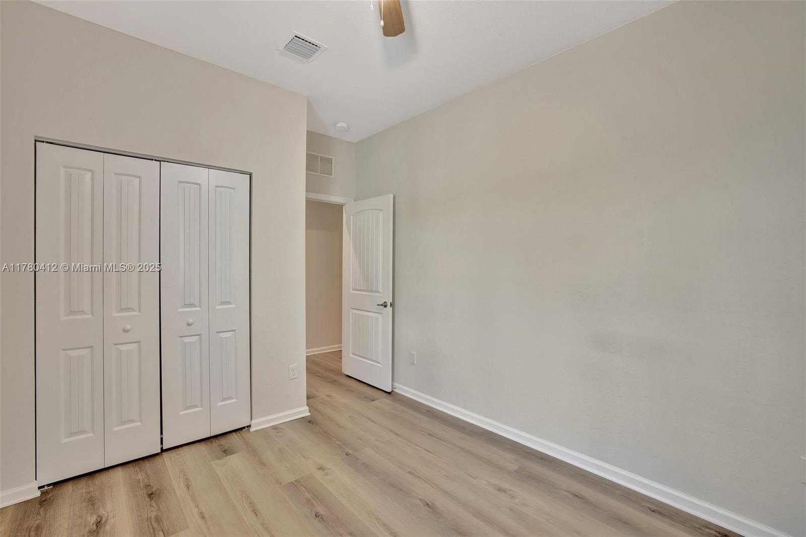 Small Image of 4208 NORTH DIXIE HWY #23, Oakland Park Number 39