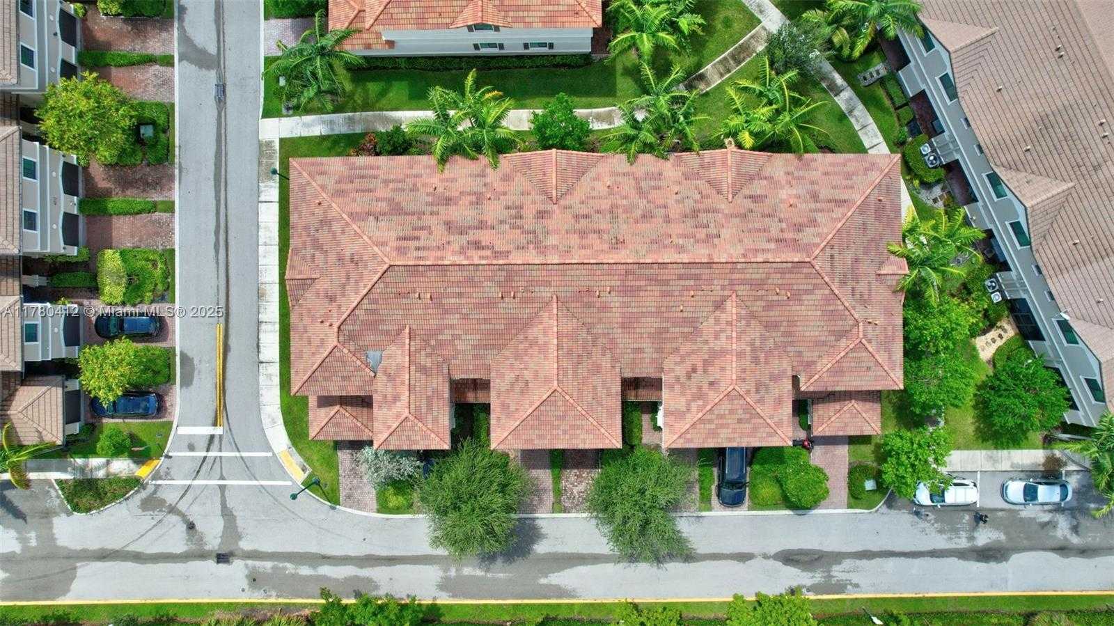 Small Image of 4208 NORTH DIXIE HWY #23, Oakland Park Number 5