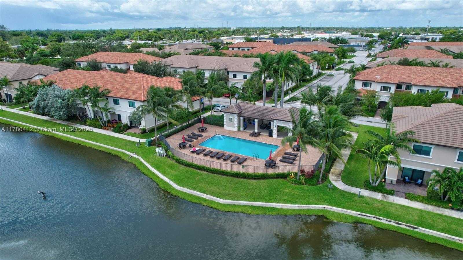 Small Image of 4208 NORTH DIXIE HWY #23, Oakland Park Number 51