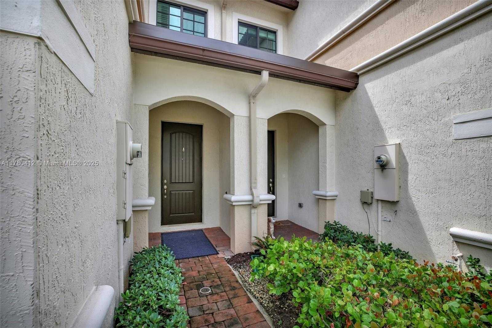 Small Image of 4208 NORTH DIXIE HWY #23, Oakland Park Number 6