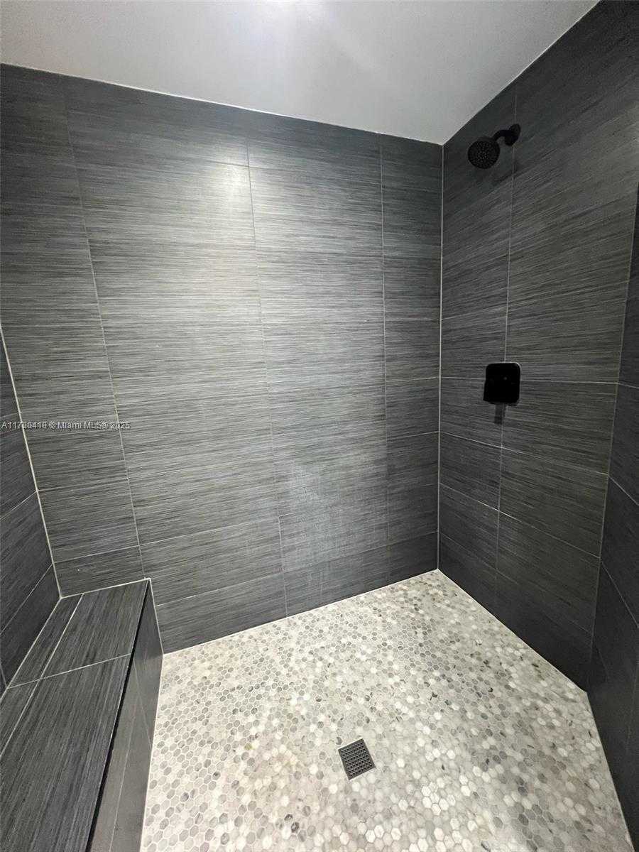 Small Image of 10770 NORTH WEST 66TH ST #203, Doral Number 23
