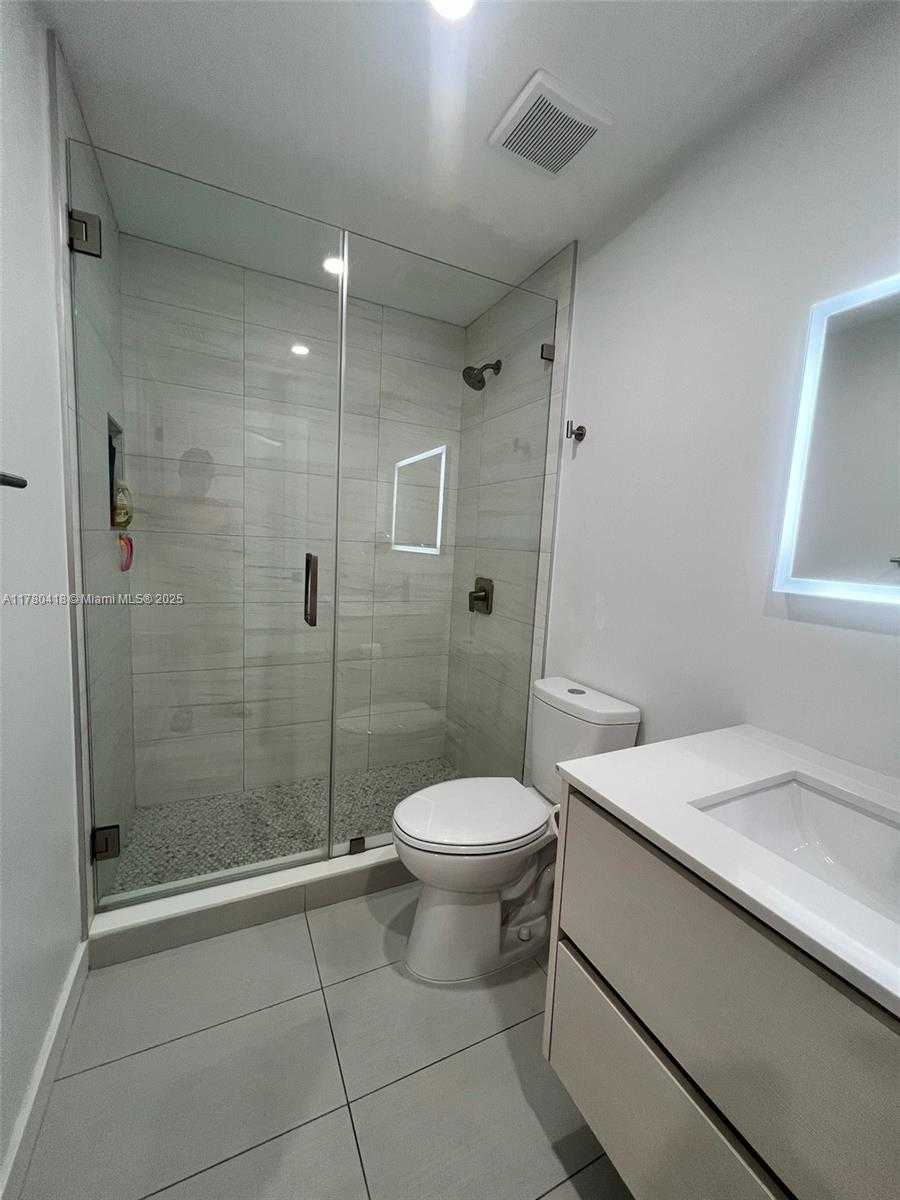 Small Image of 10770 NORTH WEST 66TH ST #203, Doral Number 31