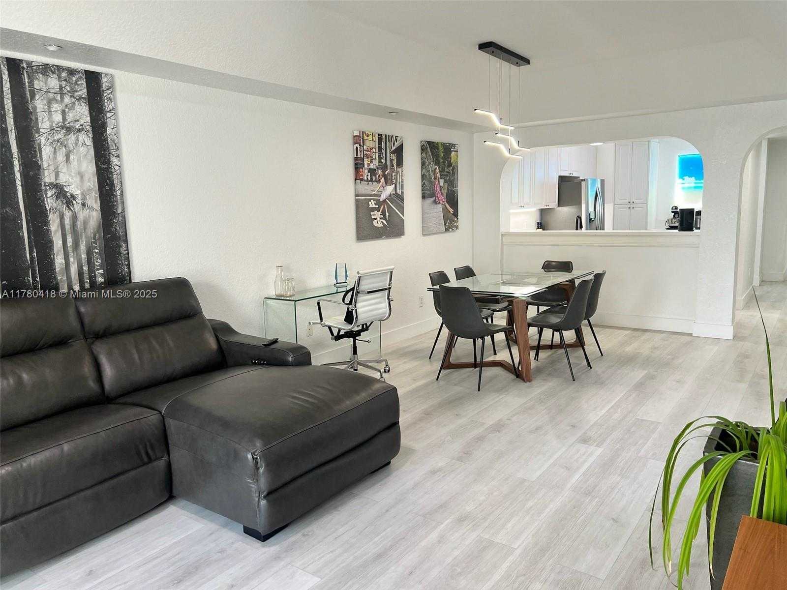 Small Image of 10770 NORTH WEST 66TH ST #203, Doral Number 6