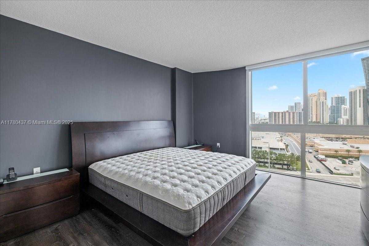 Small Image of 200 SUNNY ISLE BL #2-1202, Sunny Isles Beach Number 13