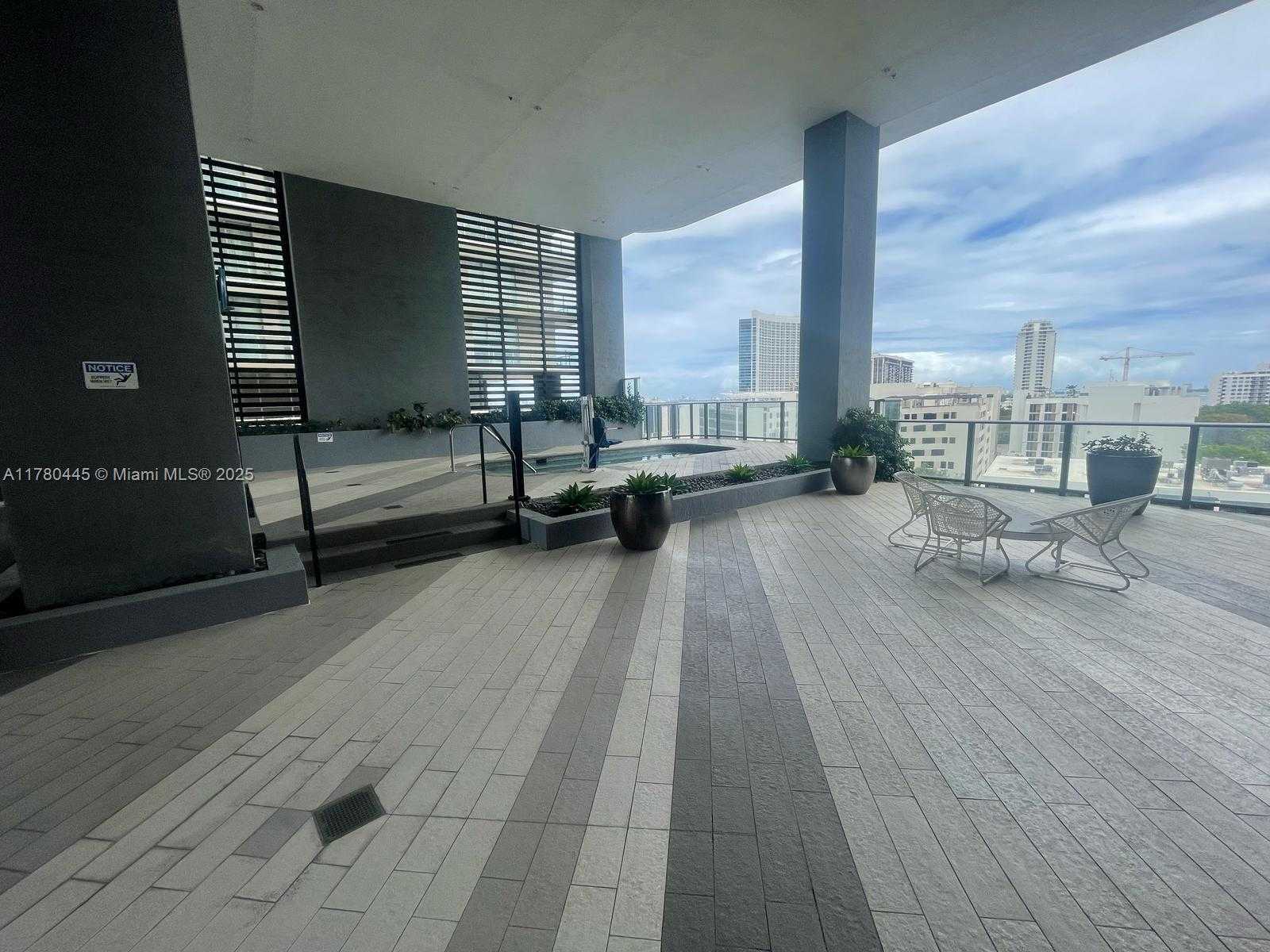 Small Image of 121 NORTH EAST 34 ST #2511, Miami Number 35