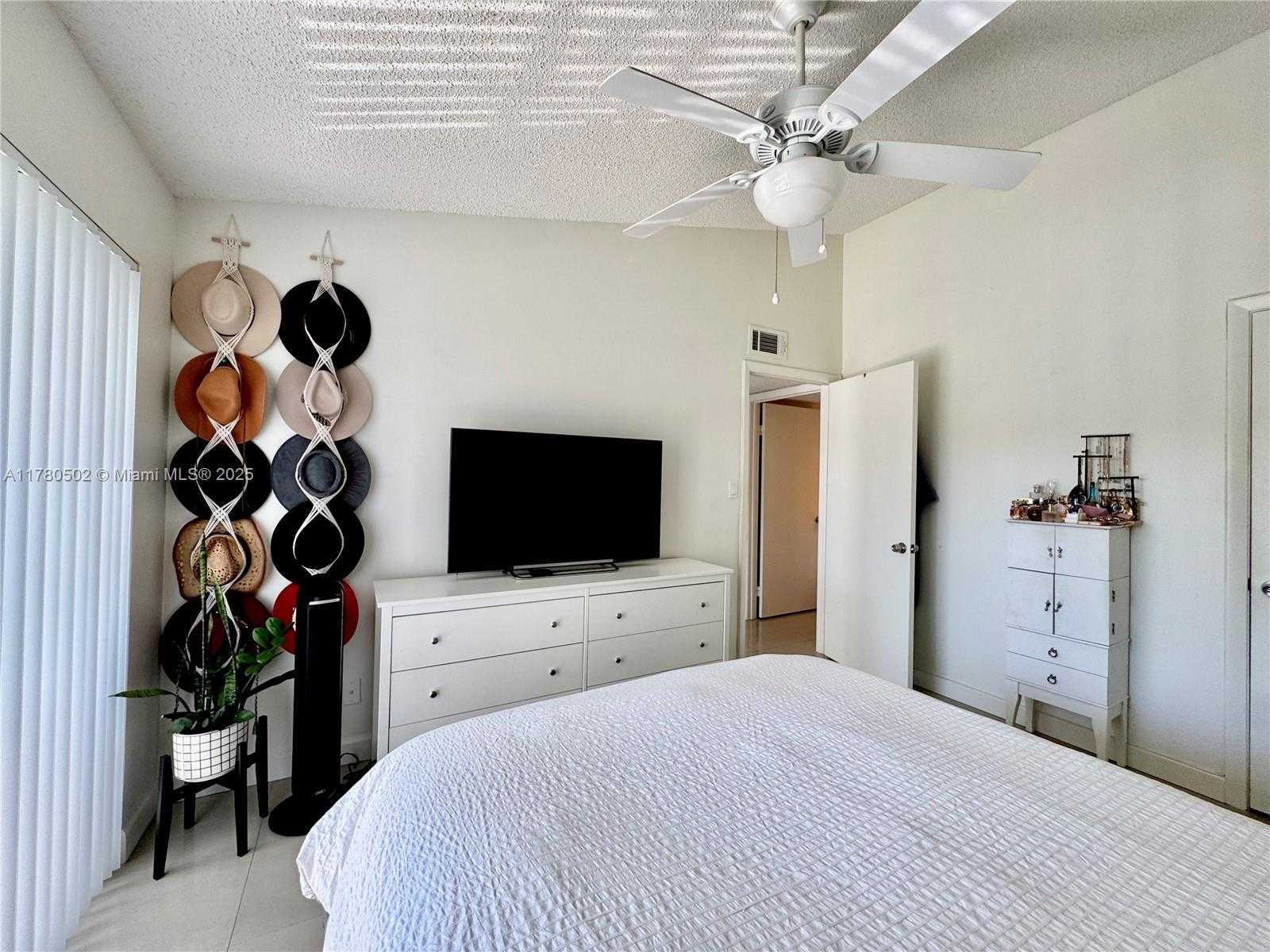 Small Image of 550 SOUTH PARK RD #36-8, Hollywood Number 14