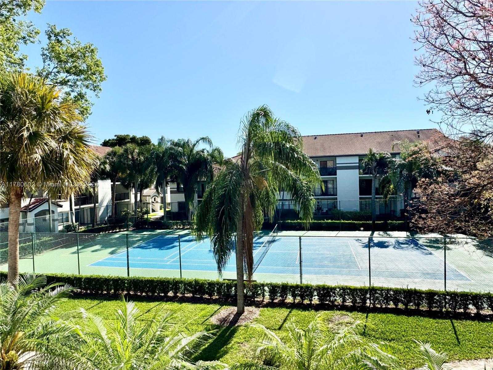 Small Image of 550 SOUTH PARK RD #36-8, Hollywood Number 20