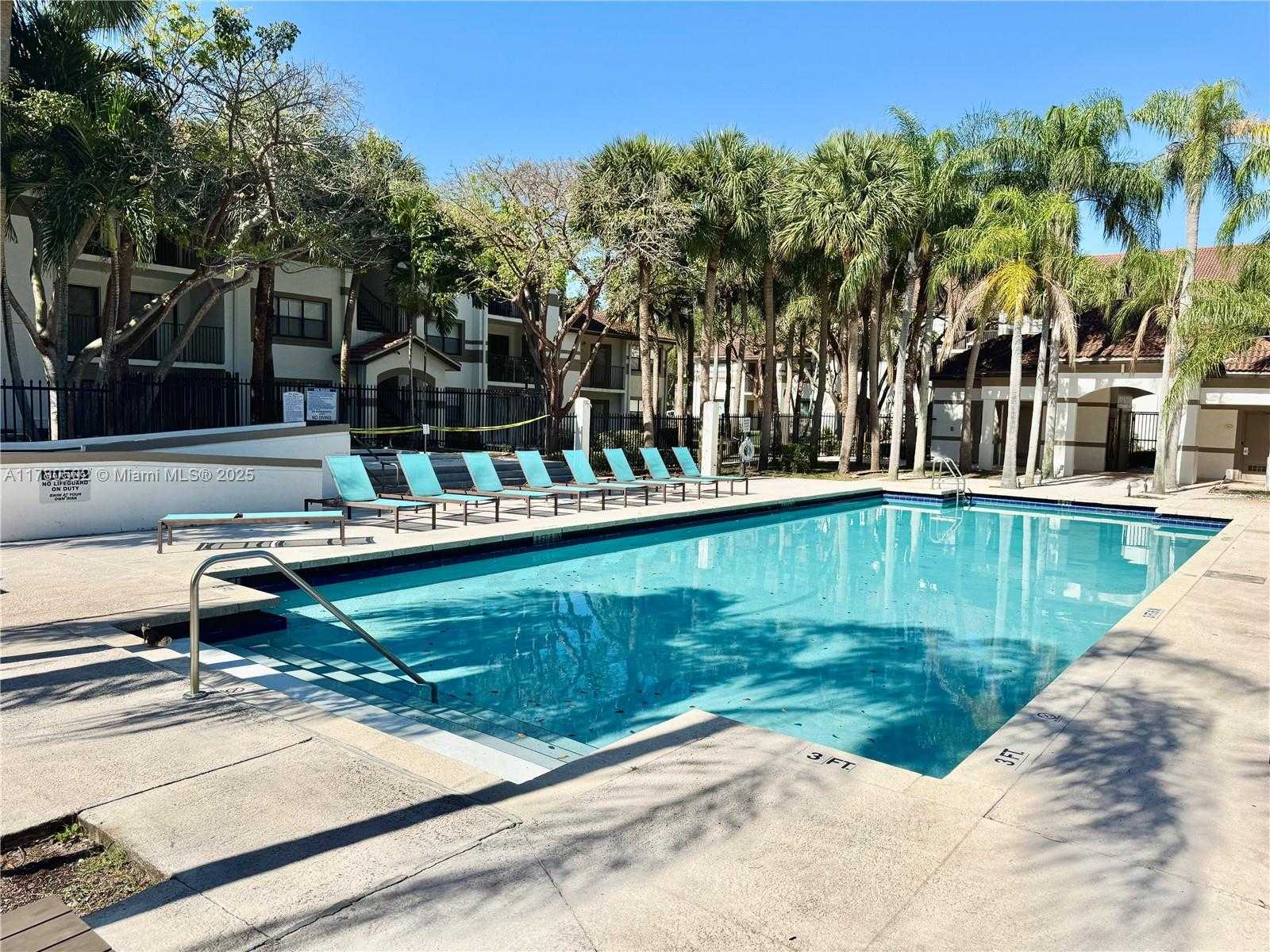 Small Image of 550 SOUTH PARK RD #36-8, Hollywood Number 23