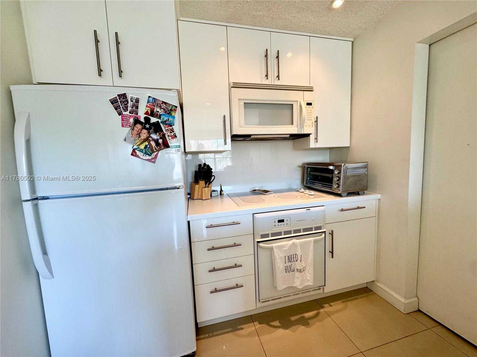 Small Image of 550 SOUTH PARK RD #36-8, Hollywood Number 4
