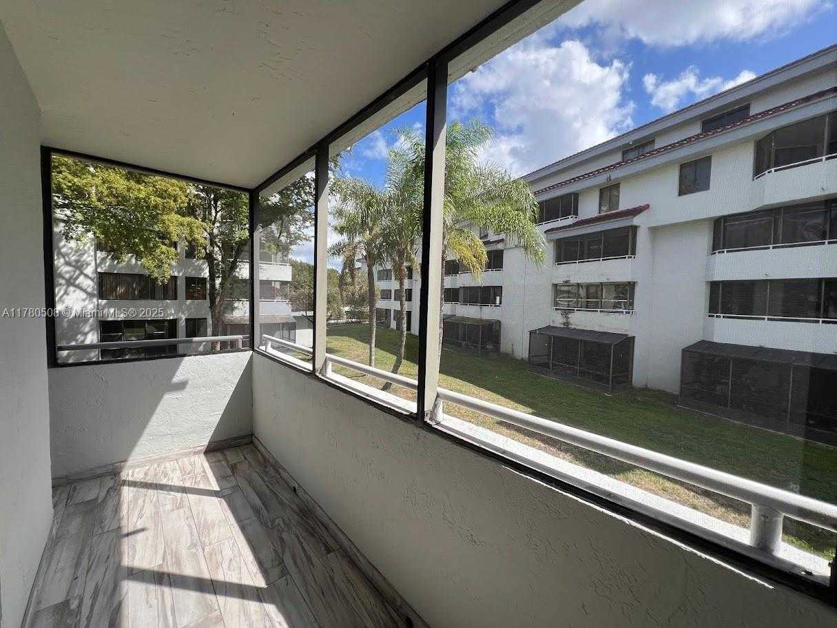Small Image of 8205 SOUTH WEST 152ND AVE #F-206, Miami Number 20