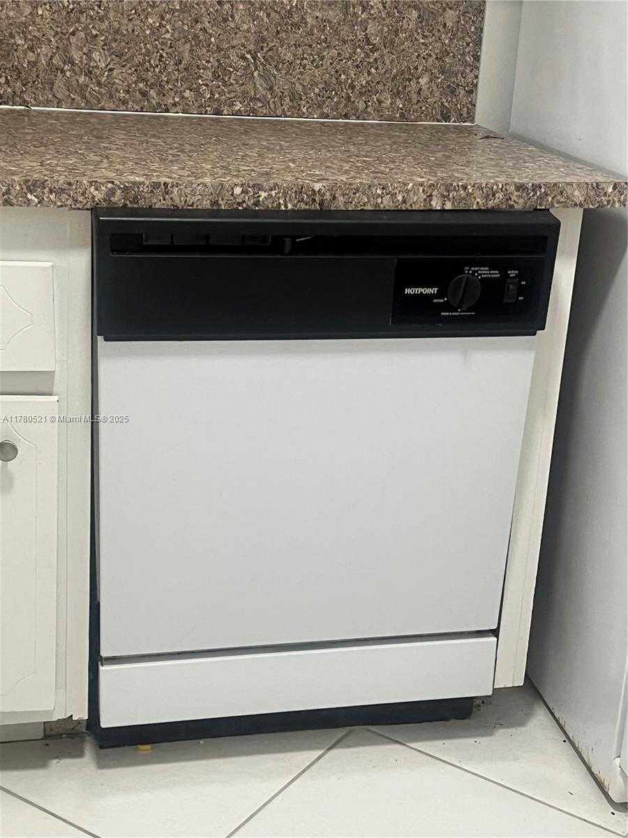 Small Image of 6091 NORTH WEST 61 AVENUE #310, Tamarac Number 14