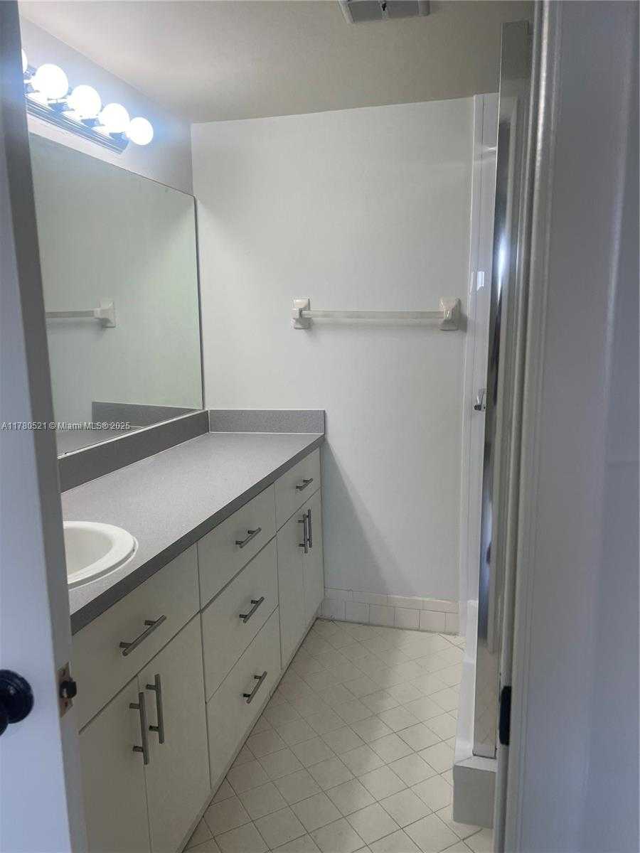 Small Image of 6091 NORTH WEST 61 AVENUE #310, Tamarac Number 18