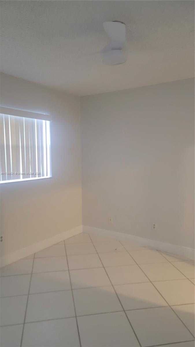 Small Image of 6091 NORTH WEST 61 AVENUE #310, Tamarac Number 2