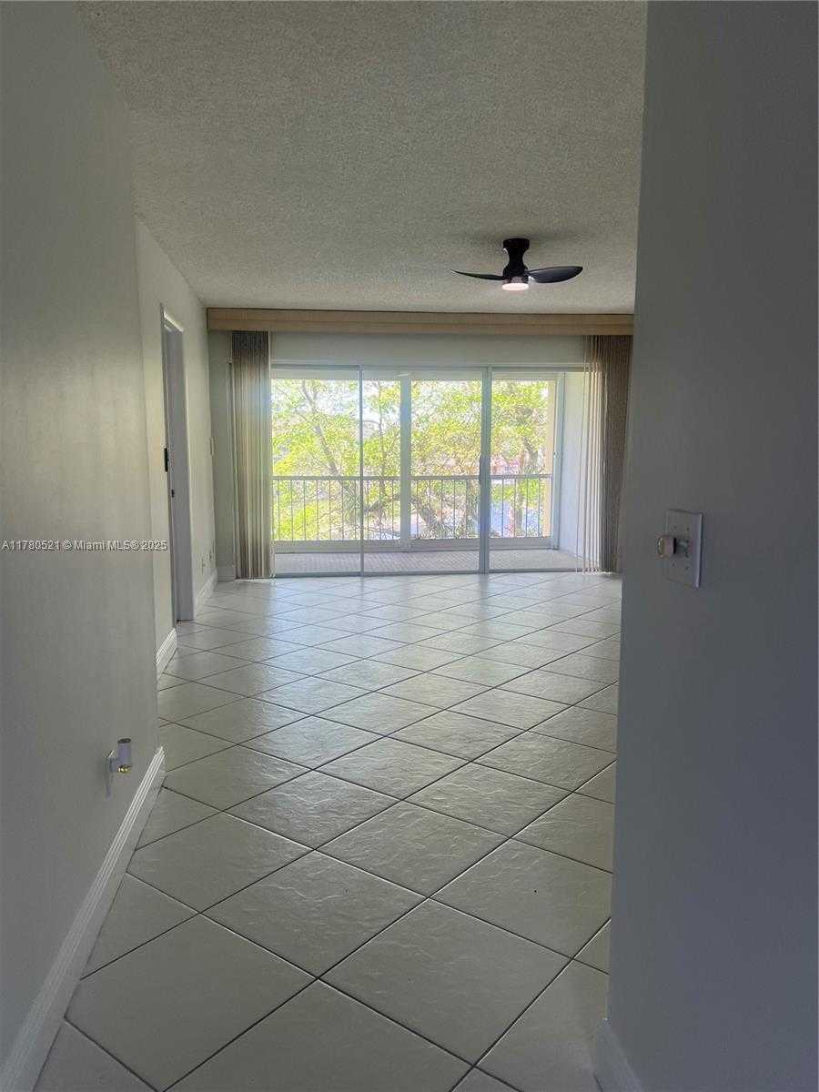 Small Image of 6091 NORTH WEST 61 AVENUE #310, Tamarac Number 20