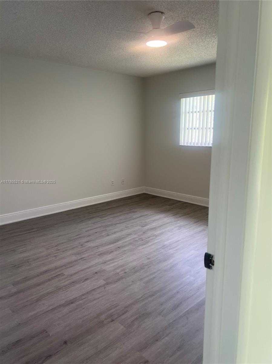 Small Image of 6091 NORTH WEST 61 AVENUE #310, Tamarac Number 21