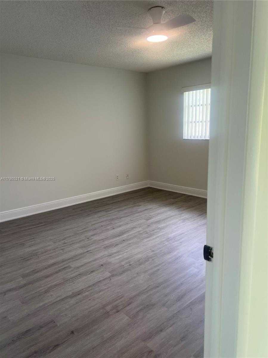 Small Image of 6091 NORTH WEST 61 AVENUE #310, Tamarac Number 22