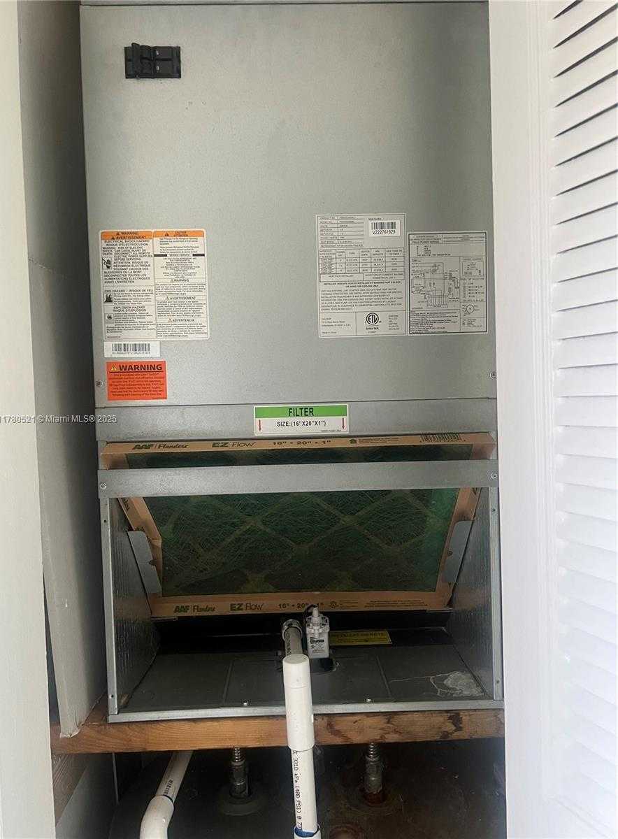 Small Image of 6091 NORTH WEST 61 AVENUE #310, Tamarac Number 7