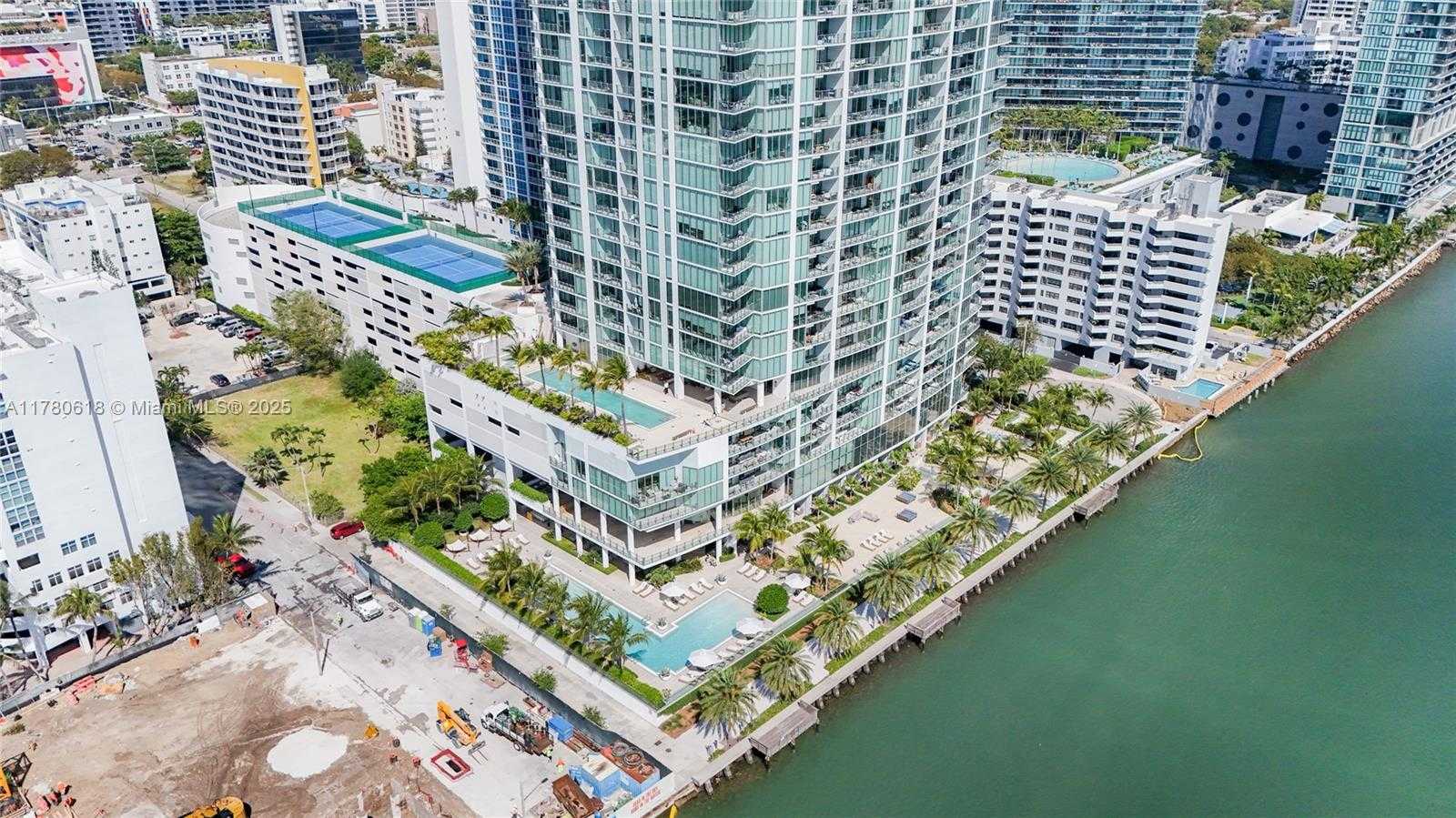 Small Image of 2900 NE 7th Ave, Miami, FL 33137, USA Number 54
