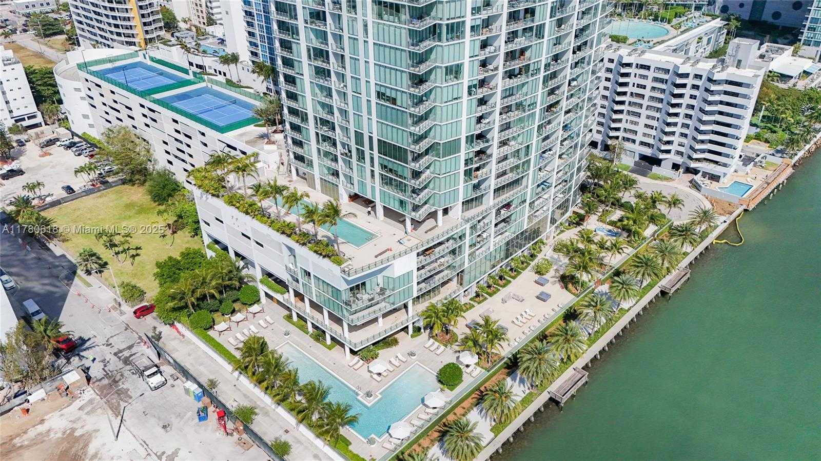 Small Image of 2900 NE 7th Ave, Miami, FL 33137, USA Number 55