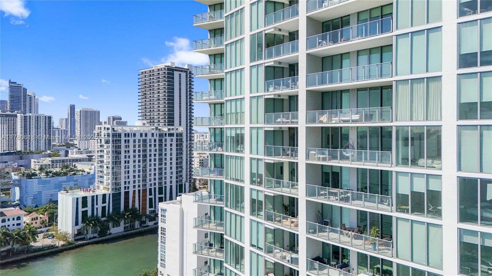 Small Image of 2900 NE 7th Ave, Miami, FL 33137, USA Number 56