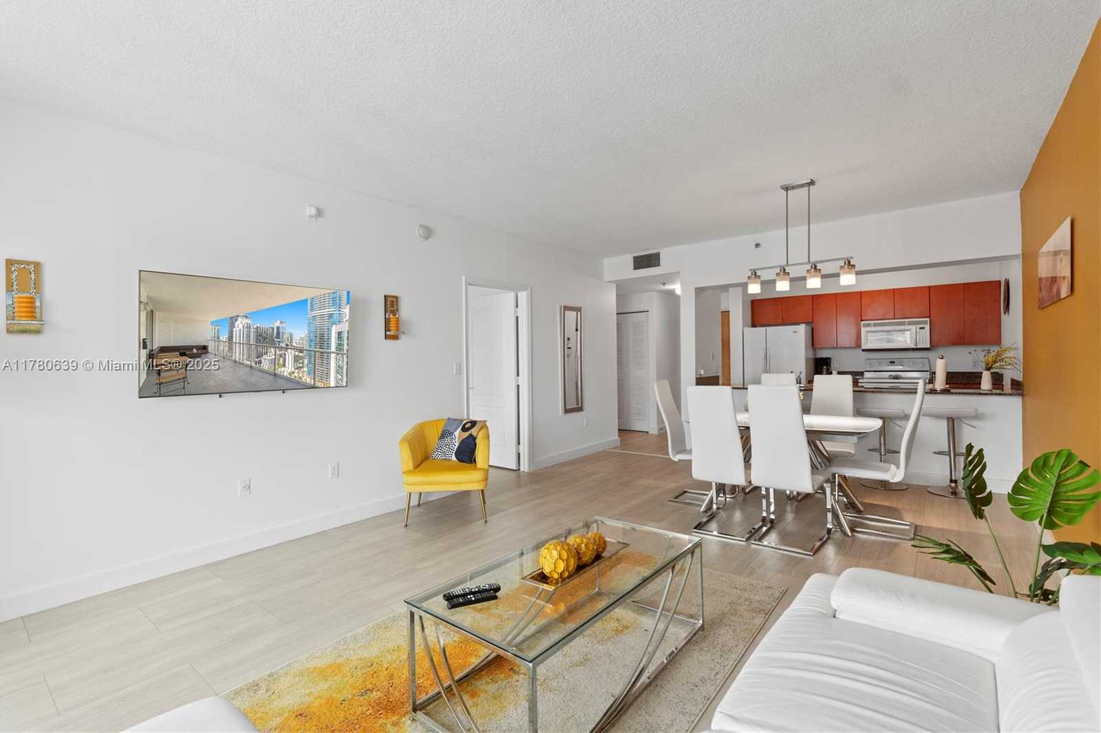 Small Image of 1200 BRICKELL BAY DR #PH 4218, Miami Number 12