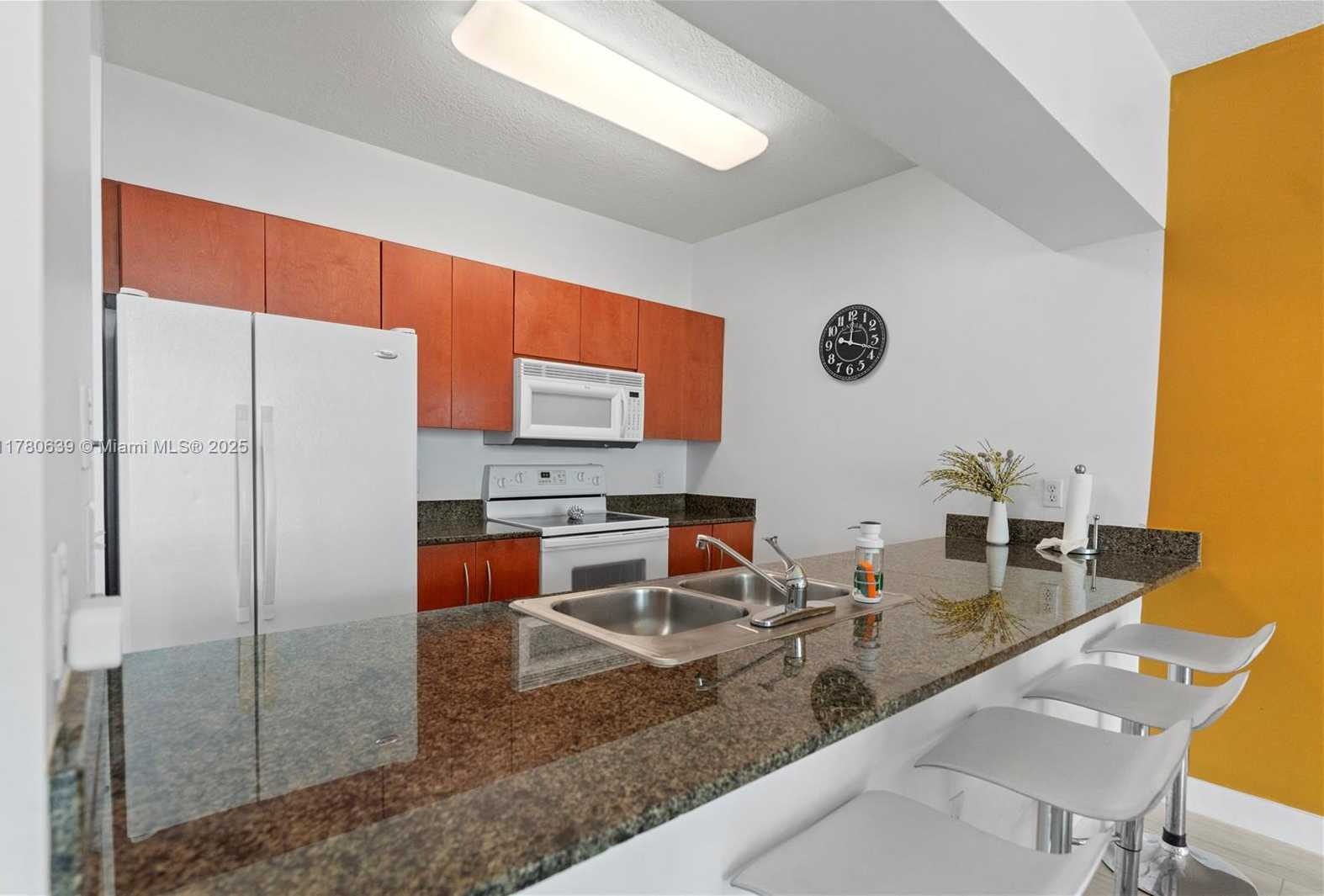 Small Image of 1200 BRICKELL BAY DR #PH 4218, Miami Number 16