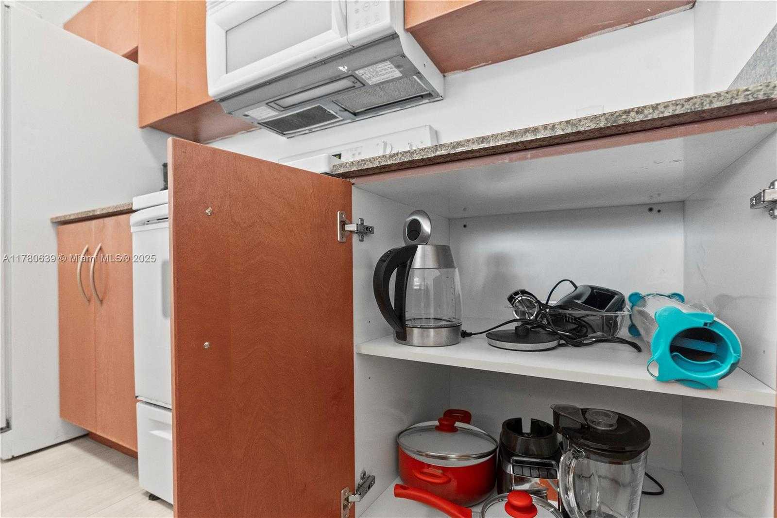 Small Image of 1200 BRICKELL BAY DR #PH 4218, Miami Number 25