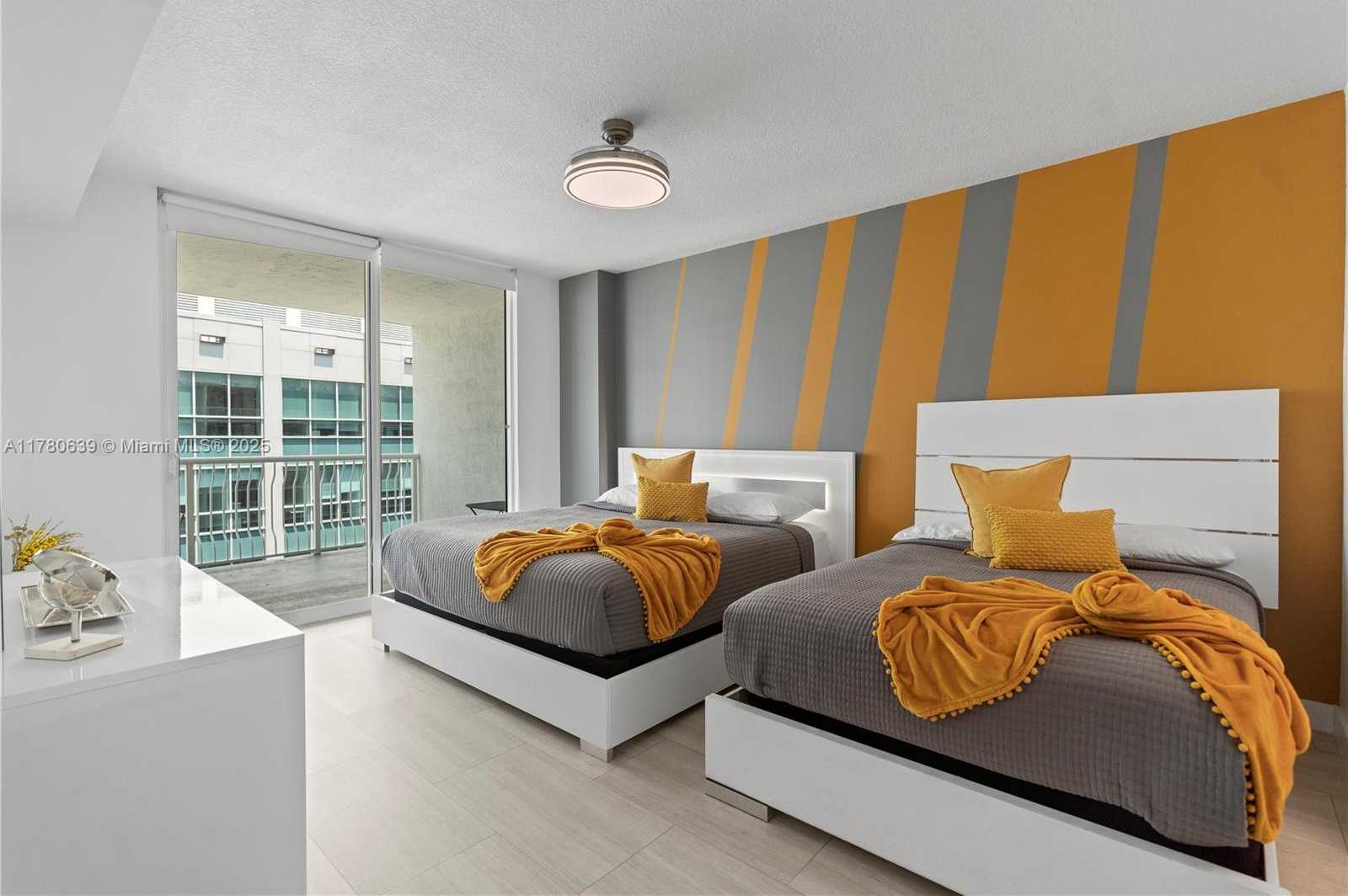 Small Image of 1200 BRICKELL BAY DR #PH 4218, Miami Number 26