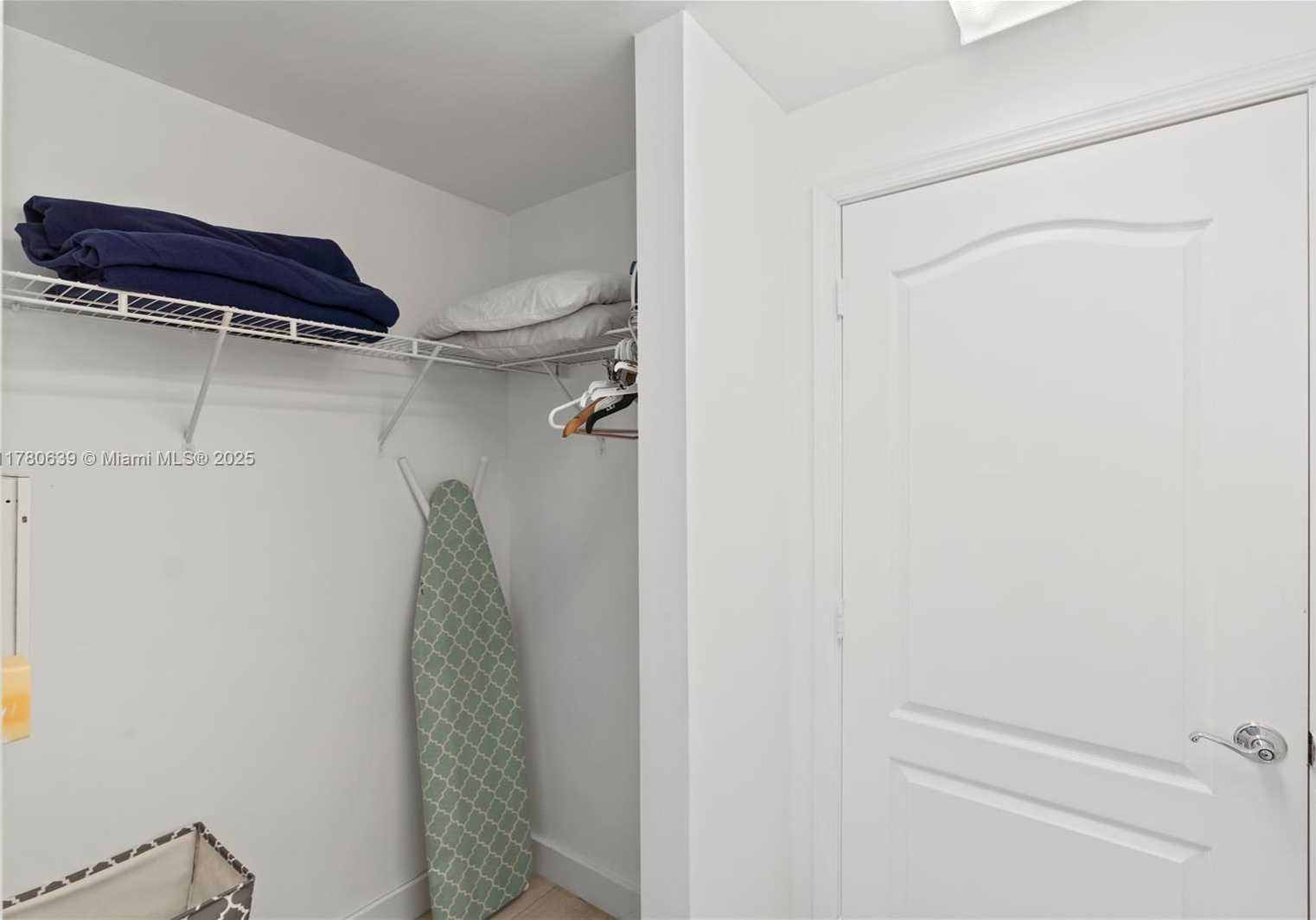 Small Image of 1200 BRICKELL BAY DR #PH 4218, Miami Number 35