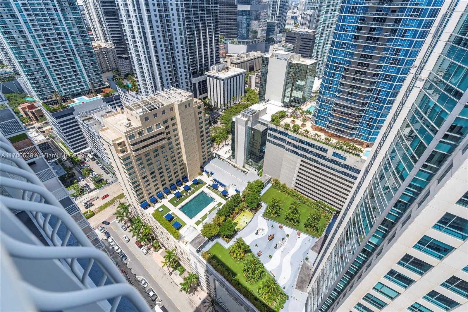 Small Image of 1200 BRICKELL BAY DR #PH 4218, Miami Number 36