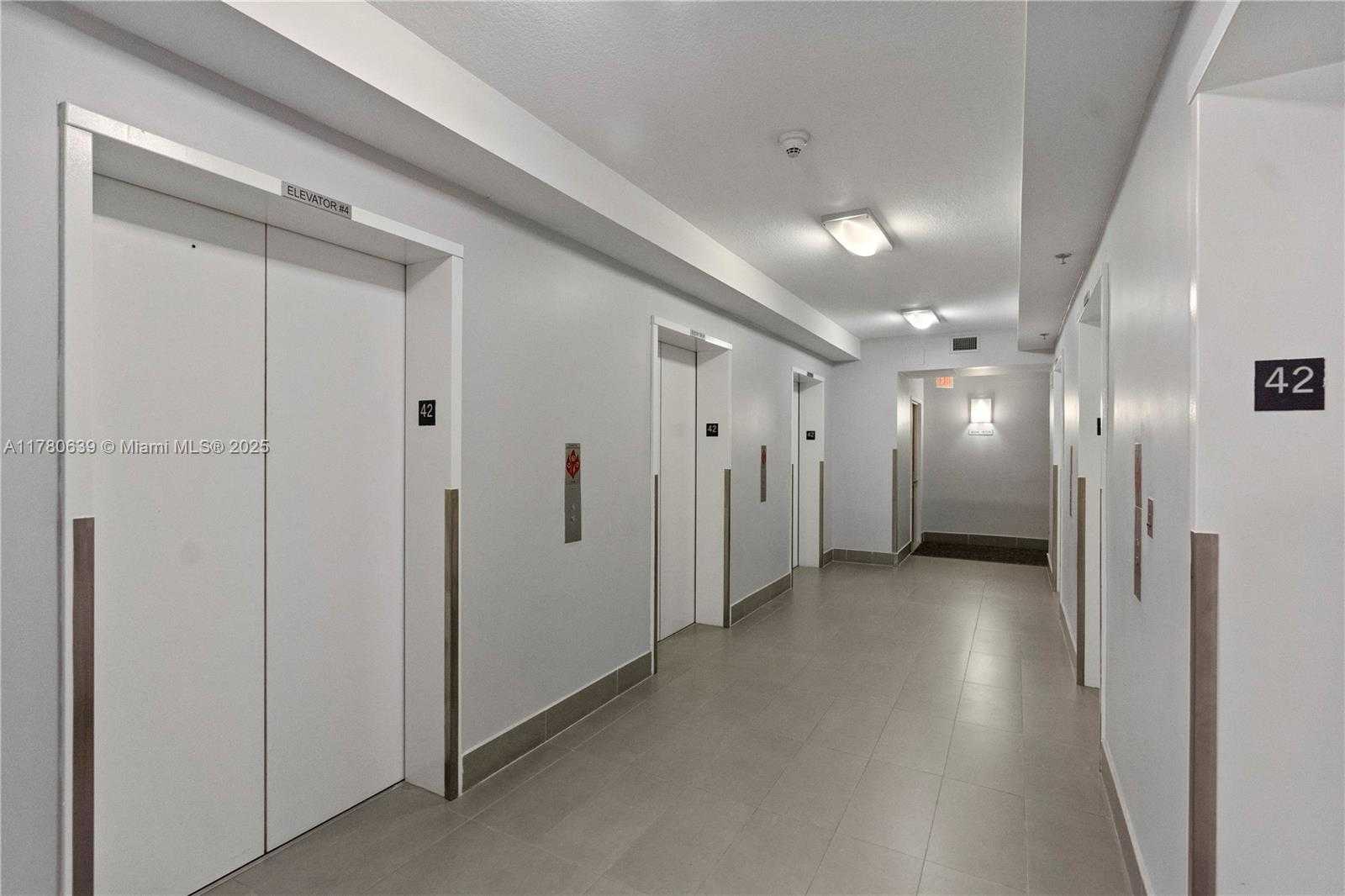 Small Image of 1200 BRICKELL BAY DR #PH 4218, Miami Number 38