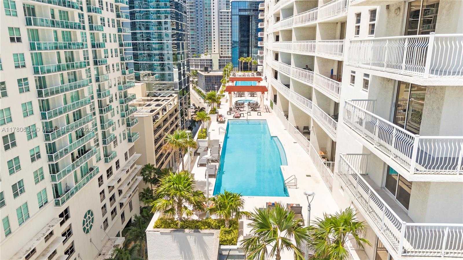 Small Image of 1200 BRICKELL BAY DR #PH 4218, Miami Number 42