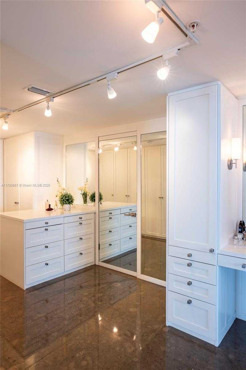 Small Image of 18201 COLLINS AVE #5301, Sunny Isles Beach Number 11