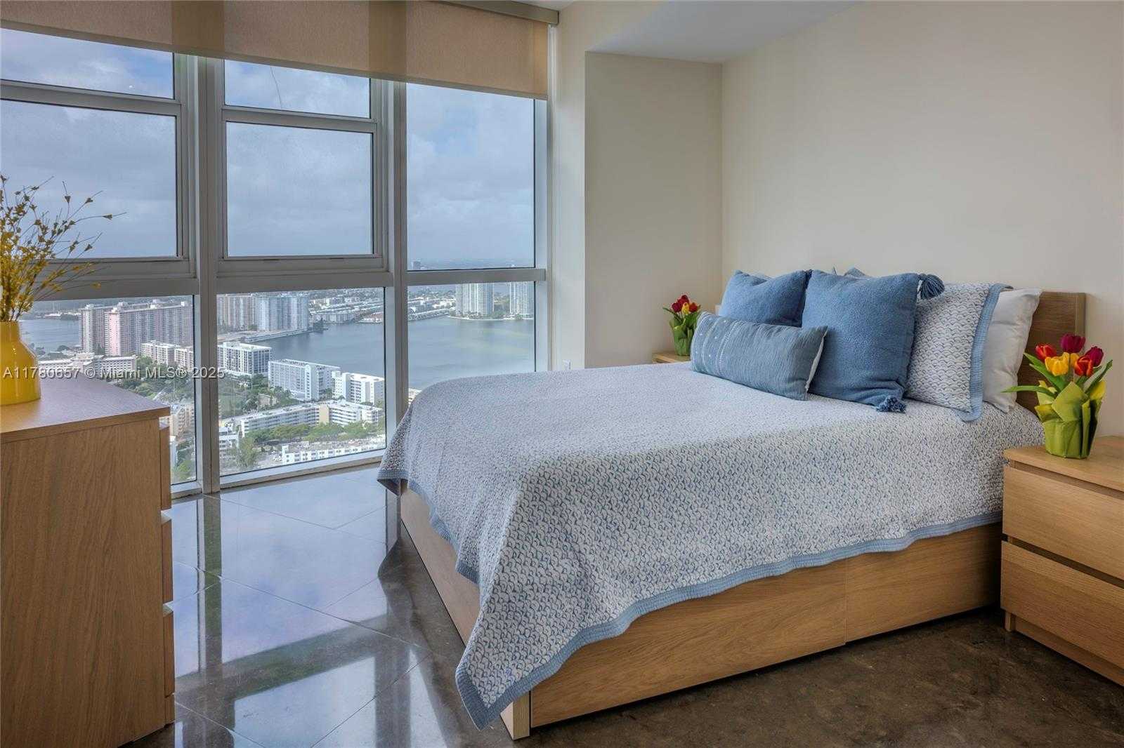 Small Image of 18201 COLLINS AVE #5301, Sunny Isles Beach Number 20