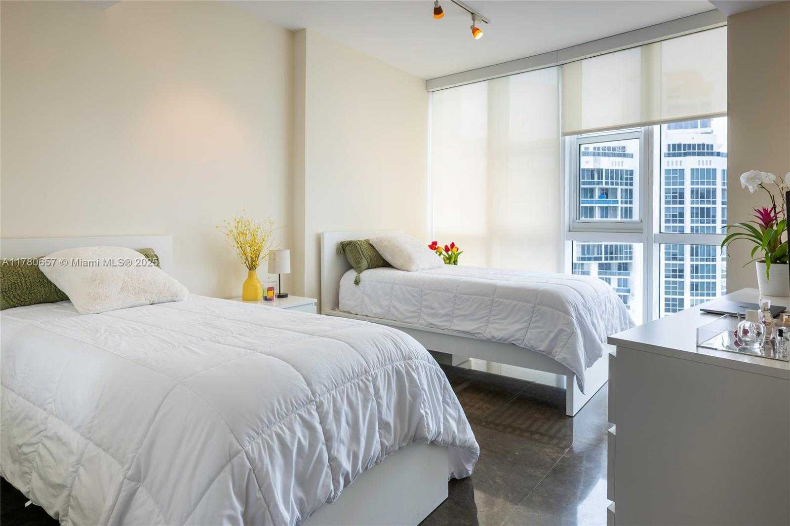 Small Image of 18201 COLLINS AVE #5301, Sunny Isles Beach Number 23