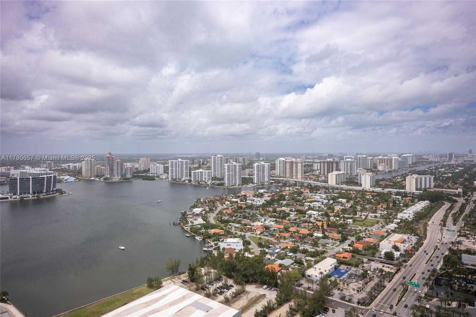 Small Image of 18201 COLLINS AVE #5301, Sunny Isles Beach Number 44