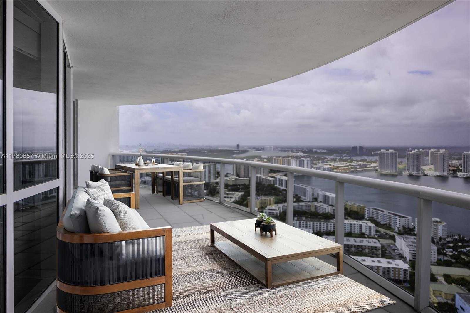 Small Image of 18201 COLLINS AVE #5301, Sunny Isles Beach Number 5