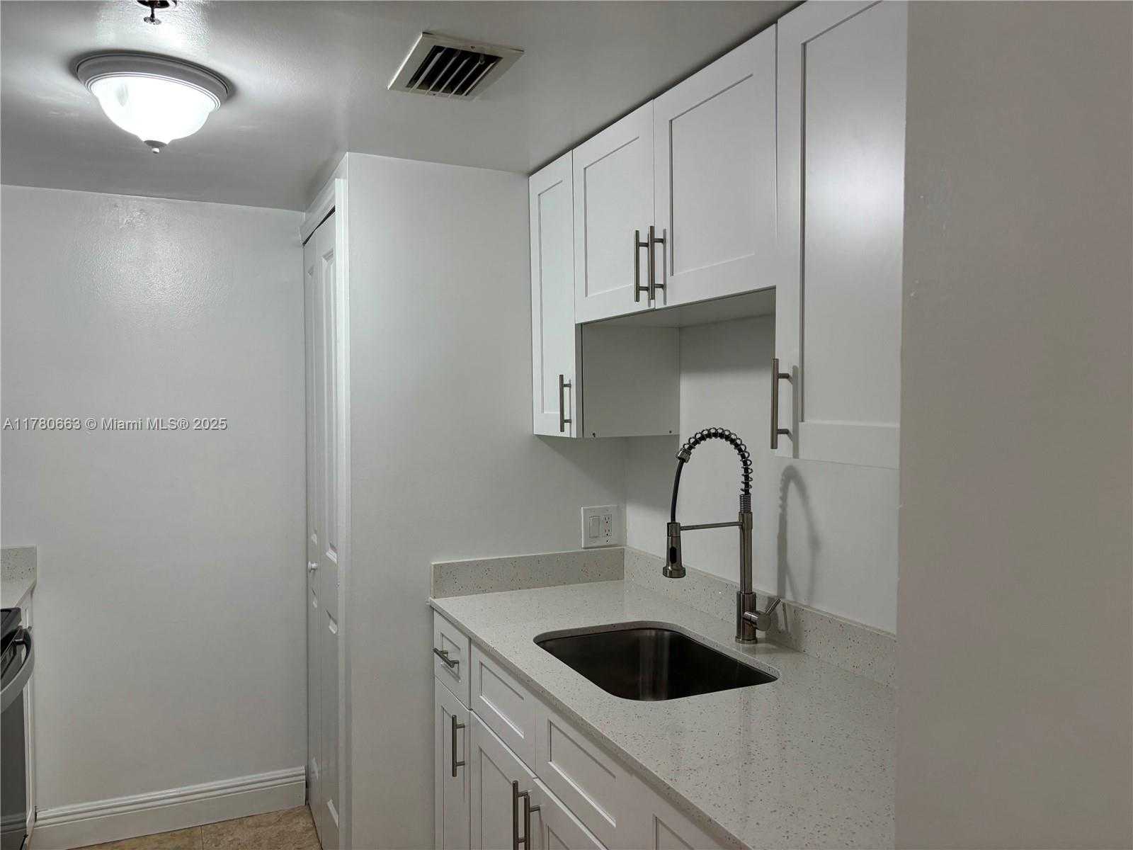 Small Image of 2415 NORTH WEST 16TH ST RD #103, Miami Number 5