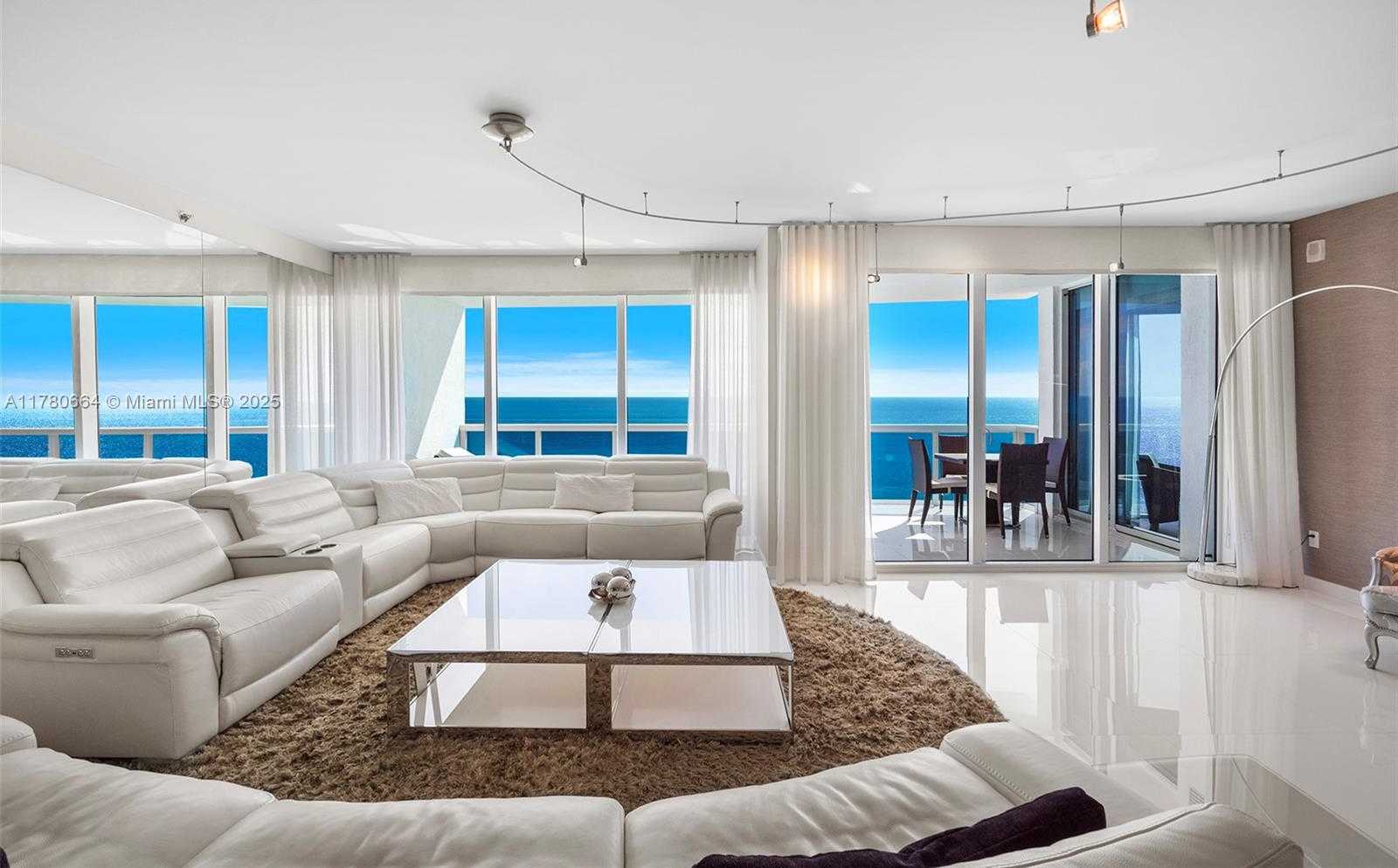 Small Image of 2711 SOUTH OCEAN DR #1904, Hollywood Number 4