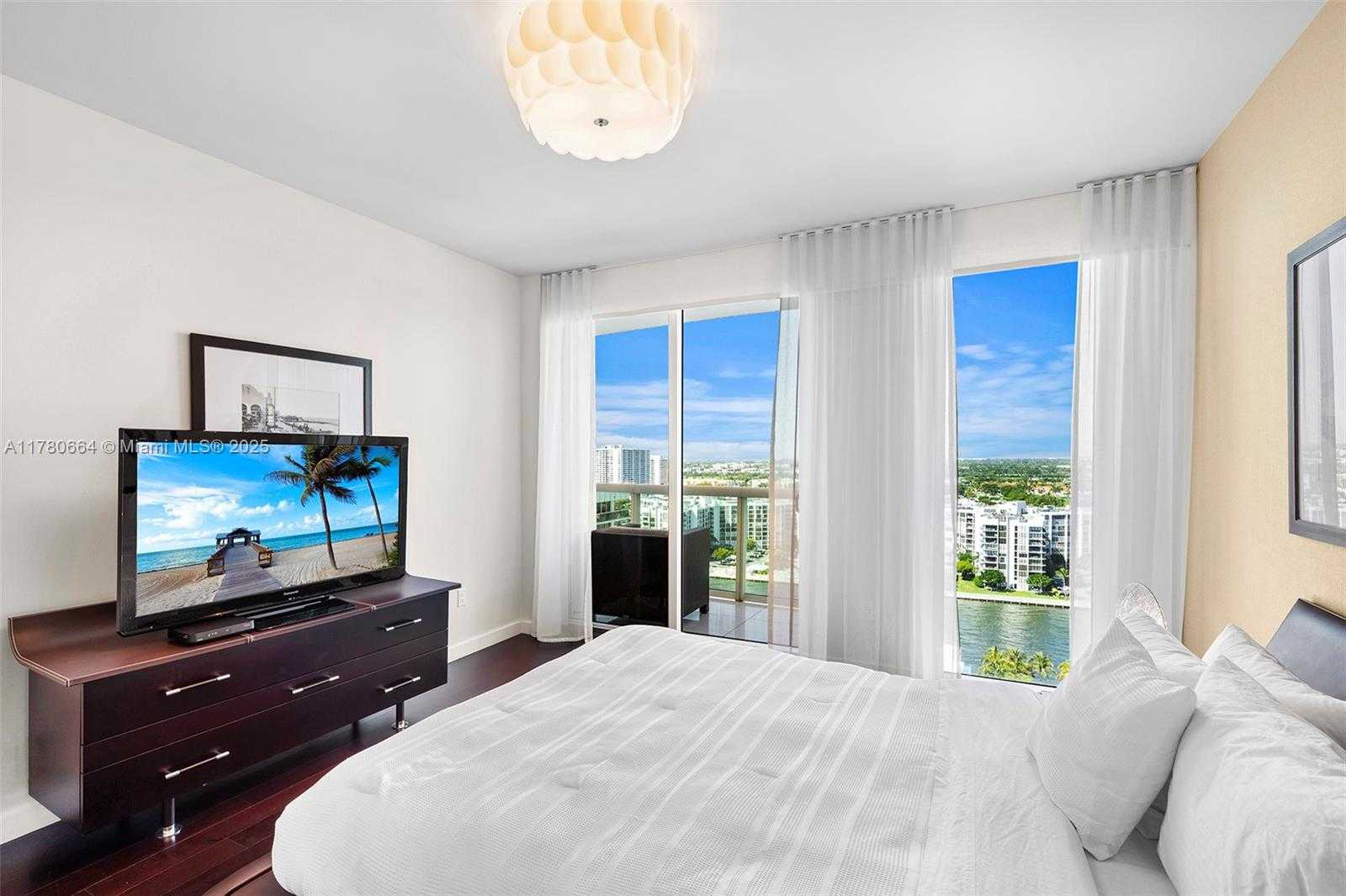 Small Image of 2711 SOUTH OCEAN DR #1904, Hollywood Number 41