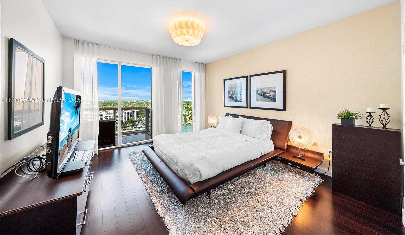 Small Image of 2711 SOUTH OCEAN DR #1904, Hollywood Number 42