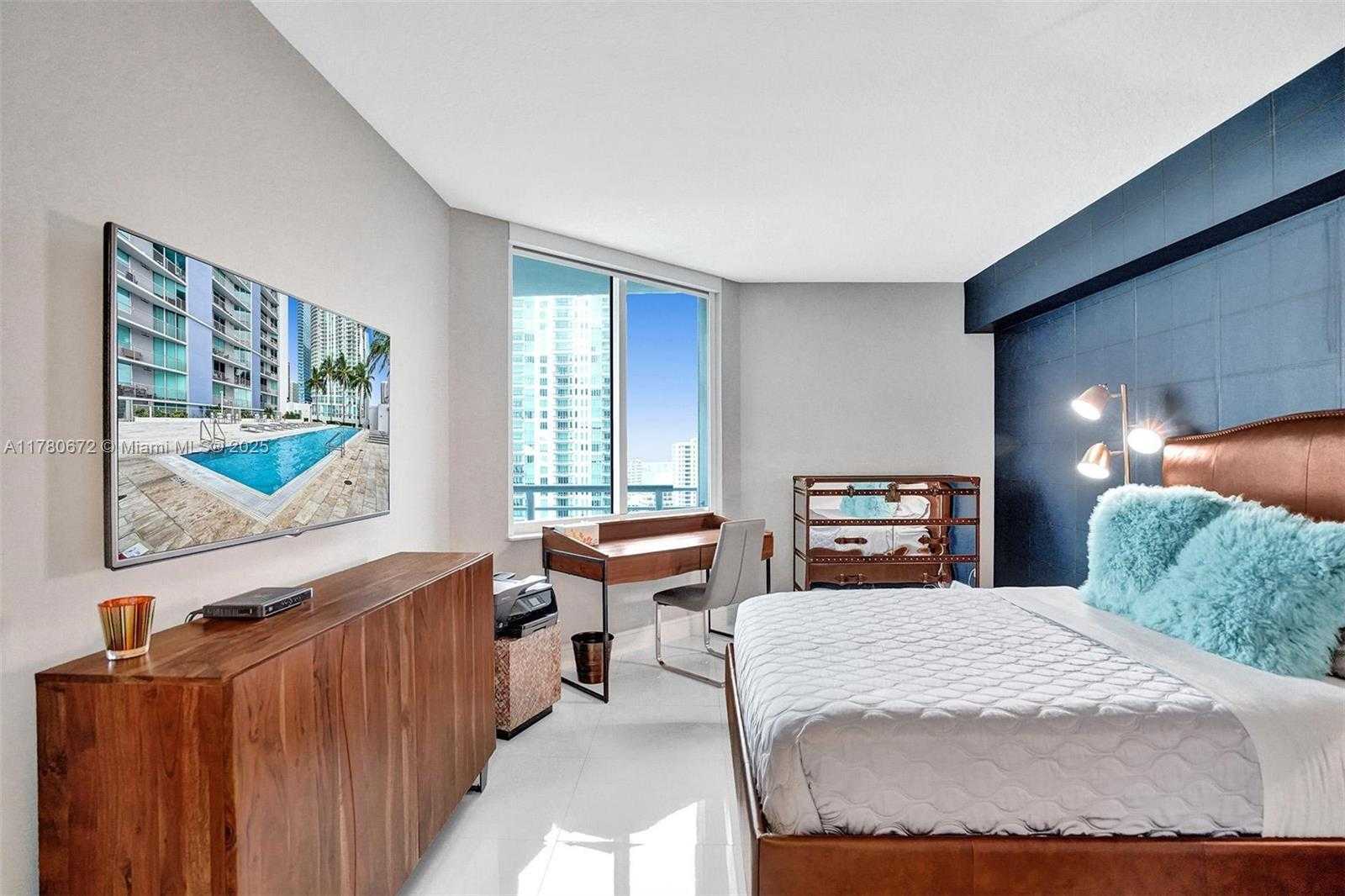 Small Image of 325 SOUTH BISCAYNE BLVD #2519, Miami Number 18