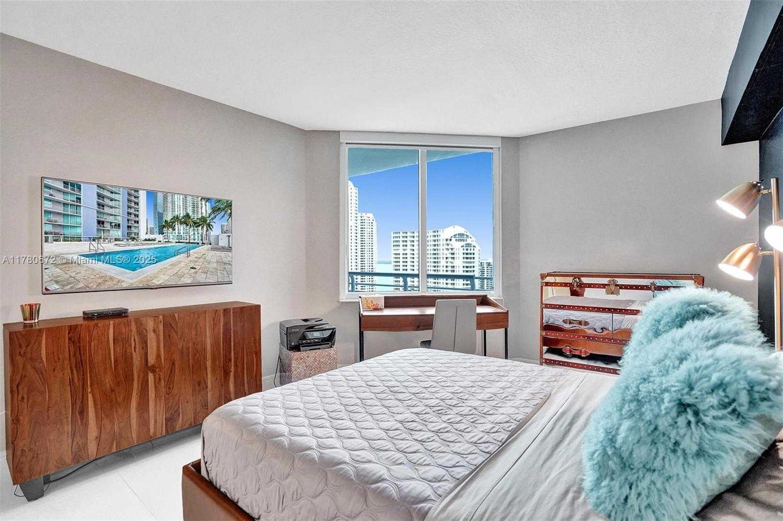 Small Image of 325 SOUTH BISCAYNE BLVD #2519, Miami Number 20