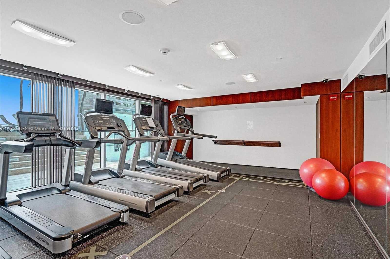 Small Image of 325 SOUTH BISCAYNE BLVD #2519, Miami Number 33