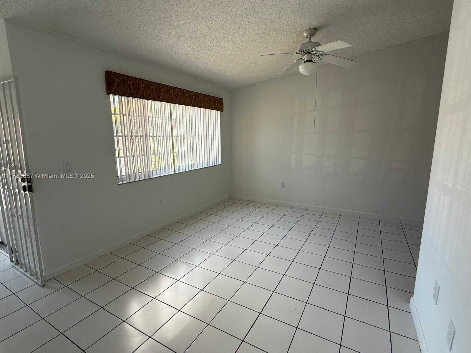 Small Image of 6720 NORTH WEST 166TH TER #401, Miami Lakes Number 15